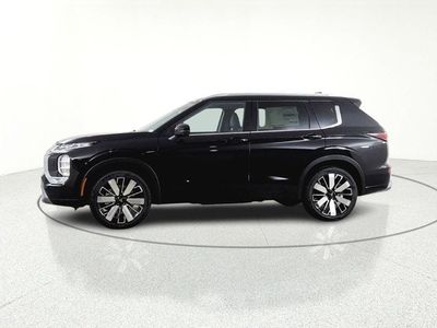 2026 Mitsubishi Outlander — rear three-quarter view