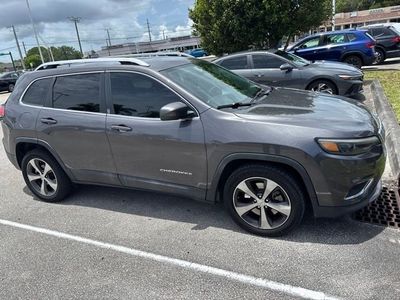 2019 Jeep Cherokee — side profile view