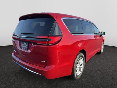 2026 Chrysler Pacifica — detail view