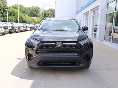 2020 Toyota RAV4 — detail view