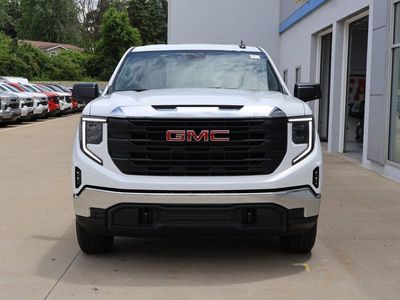 2025 GMC Sierra 1500 — detail view