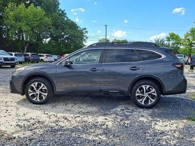 2022 Subaru Outback — detail view