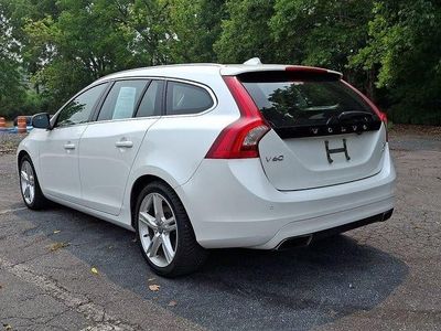 2016 Volvo V60 — detail view