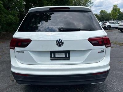 2018 Volkswagen Tiguan — detail view