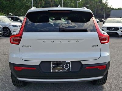 2023 Volvo XC40 — detail view