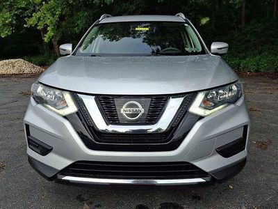 2017 Nissan Rogue — side profile view