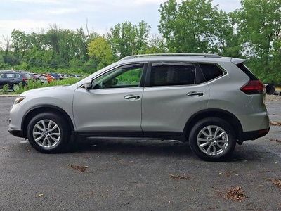 2017 Nissan Rogue — detail view