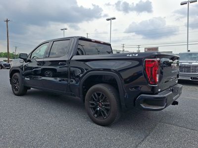 2023 GMC Sierra 1500 — interior view