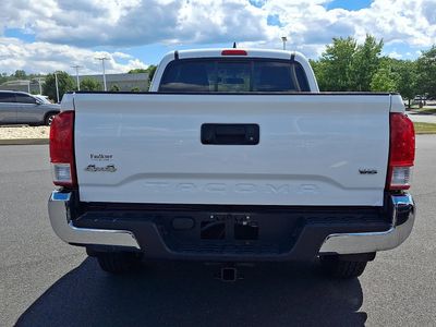 2017 Toyota Tacoma — detail view