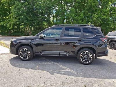2025 Subaru Forester — detail view