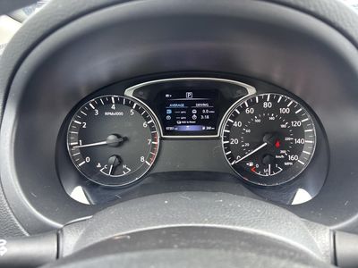 2018 Nissan Altima — detail view