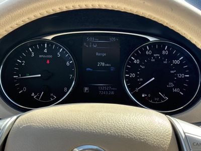 2014 Nissan Rogue — detail view