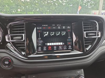 2022 Dodge Durango — detail view