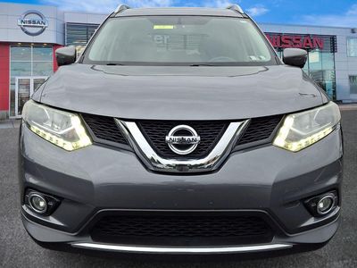 2016 Nissan Rogue — side profile view