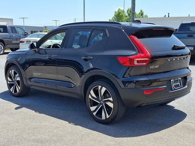 2023 Volvo XC40 — interior view