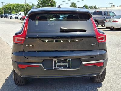 2023 Volvo XC40 — detail view