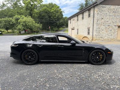2022 Porsche Panamera — interior view