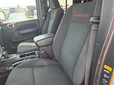 2020 Jeep Gladiator — side profile view