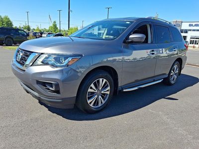 2020 Nissan Pathfinder — rear three-quarter view