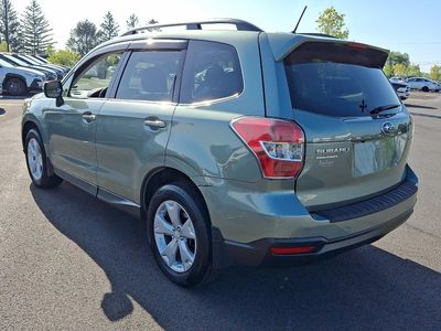 2015 Subaru Forester — detail view