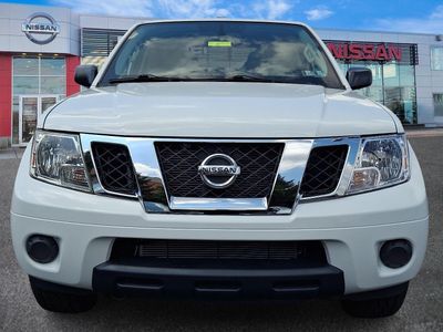 2016 Nissan Frontier — side profile view