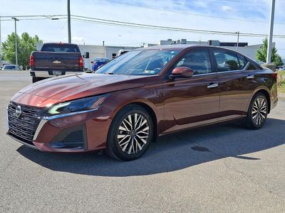 2024 Nissan Altima — detail view