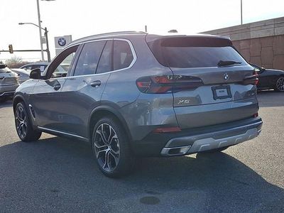 2026 BMW X5 xDrive40i — rear three-quarter view