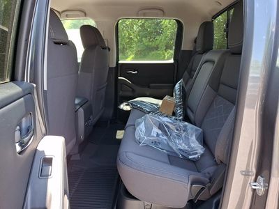 2026 Nissan Frontier — detail view