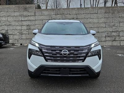2026 Nissan Rogue — side profile view