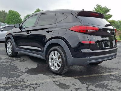 2020 Hyundai TUCSON — rear three-quarter view