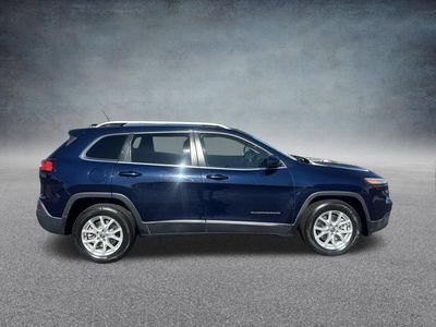 2014 Jeep Cherokee — side profile view