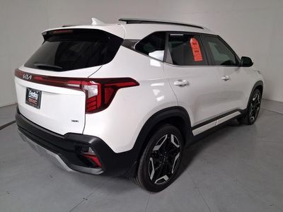 2024 Kia Seltos — interior view