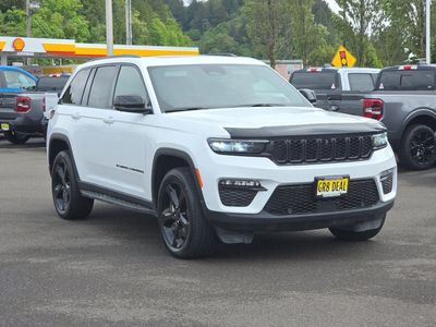 2024 Jeep Grand Cherokee — side profile view