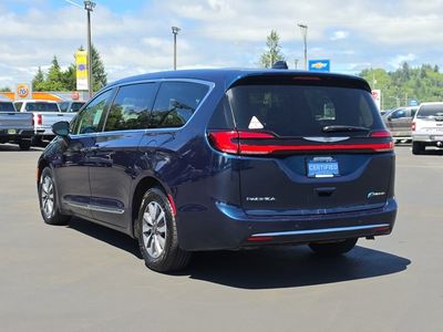 2023 Chrysler Pacifica — interior view