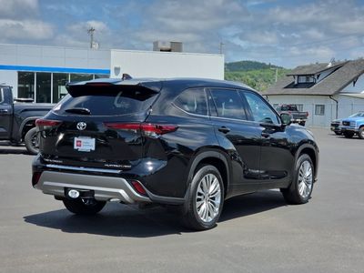 2024 Toyota Highlander — detail view