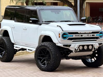 2026 Ford Bronco Outer Banks V6 Black Appearance Package Luxury Packag — interior view