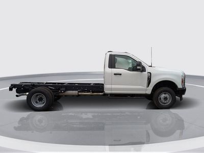 2025 Ford F-350SD — interior view
