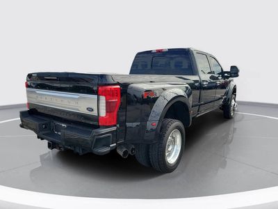 2019 Ford F-450SD — interior view