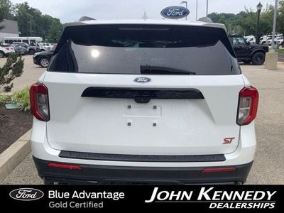 2023 Ford Explorer — interior view