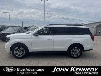 2025 Ford Expedition — rear three-quarter view