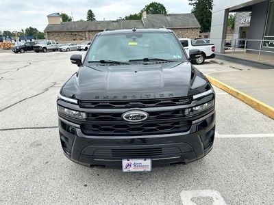 2023 Ford Expedition — side profile view