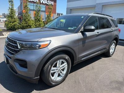 2022 Ford Explorer — side profile view