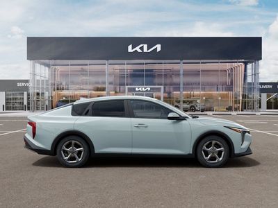 2026 Kia K4 — side profile view