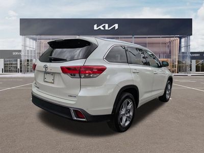 2019 Toyota Highlander — interior view