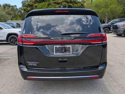 2027 Chrysler Pacifica — detail view
