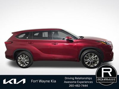 2021 Toyota Highlander — detail view