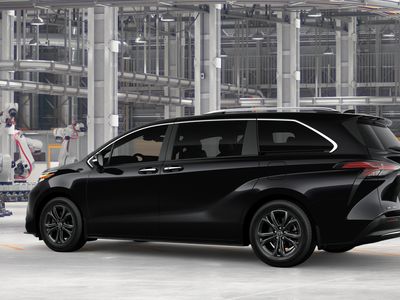 2026 Toyota Sienna — detail view