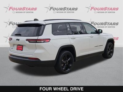 2023 Jeep Grand Cherokee L — interior view