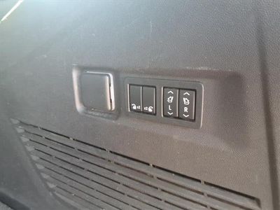 2022 Chevrolet Suburban — detail view
