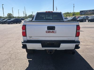 2018 GMC Sierra 2500 HD — detail view